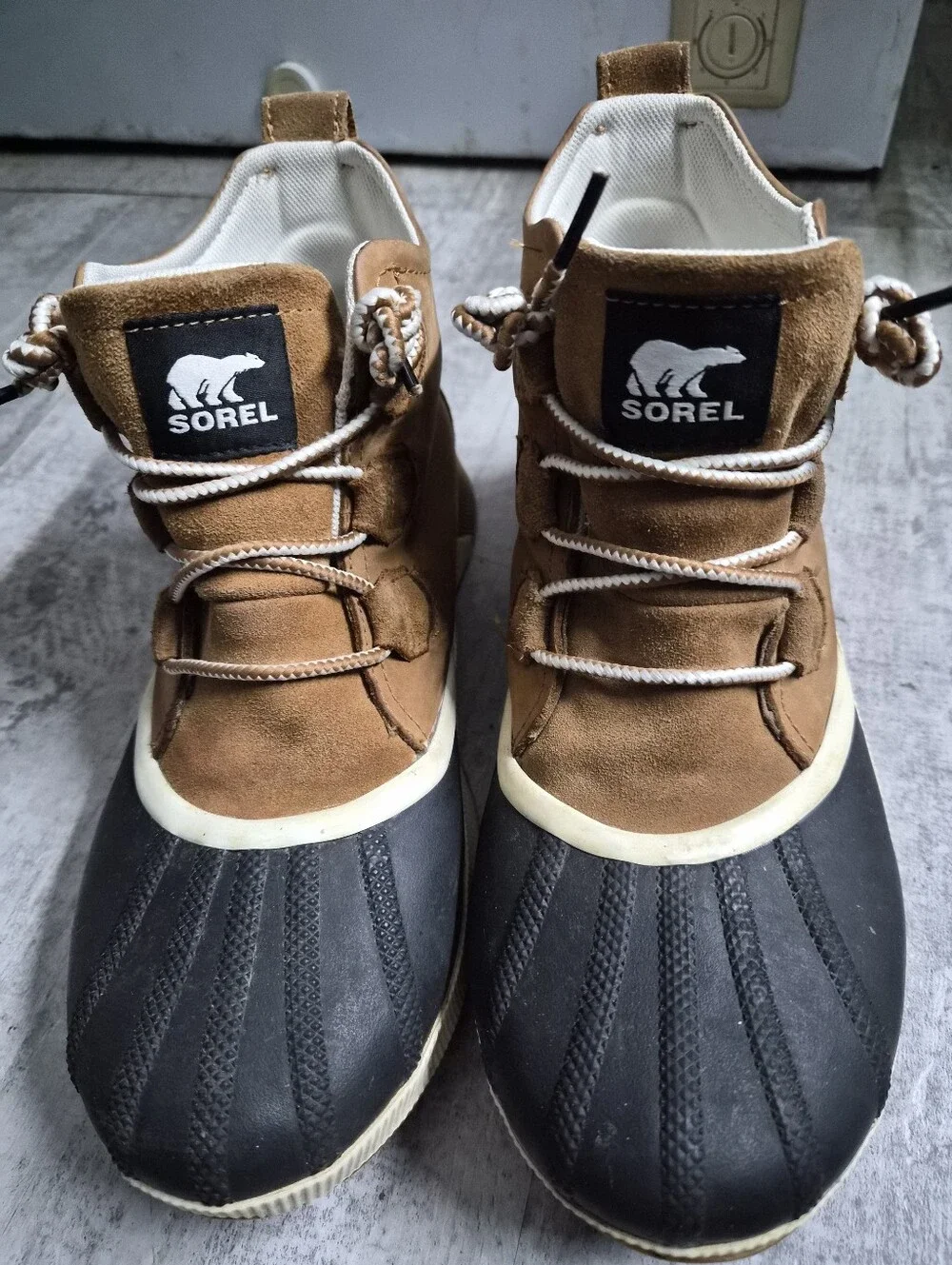 Sorel Men's/womens Brown and Black Suede Lace-Up Boots